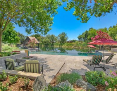 Lake Cottage House with Pool at UC Davis